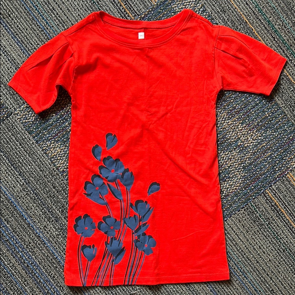 NWOT Tea Vibrant Red Short Ouff Sleeve Tee Dress with Striking Floral Design